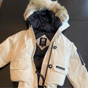 Canada Goose Women's XS Chilliwack White
